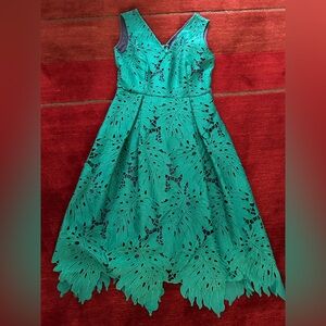 Elegant Green Leaf Lace Cutout Dress